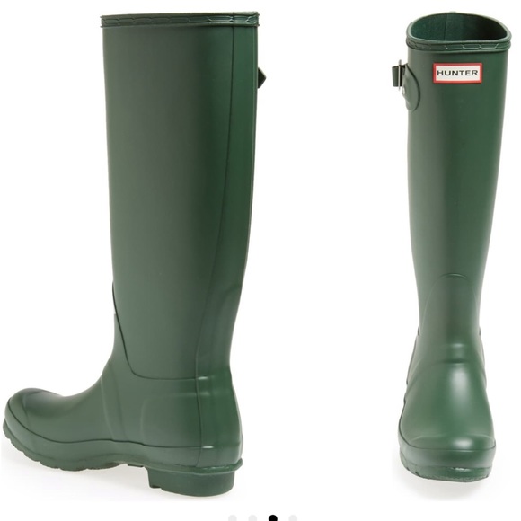 Hunter Shoes - NWT! BRAND NEW Hunter original tall rain boot size 6 in matte green